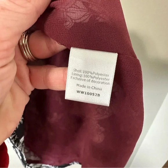 41 Hawthorn Black & White Floral Tank Top Size Medium EUC Stitch Fix - Picture 9 of 14